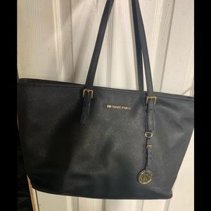 Large black Micheal Kors bag